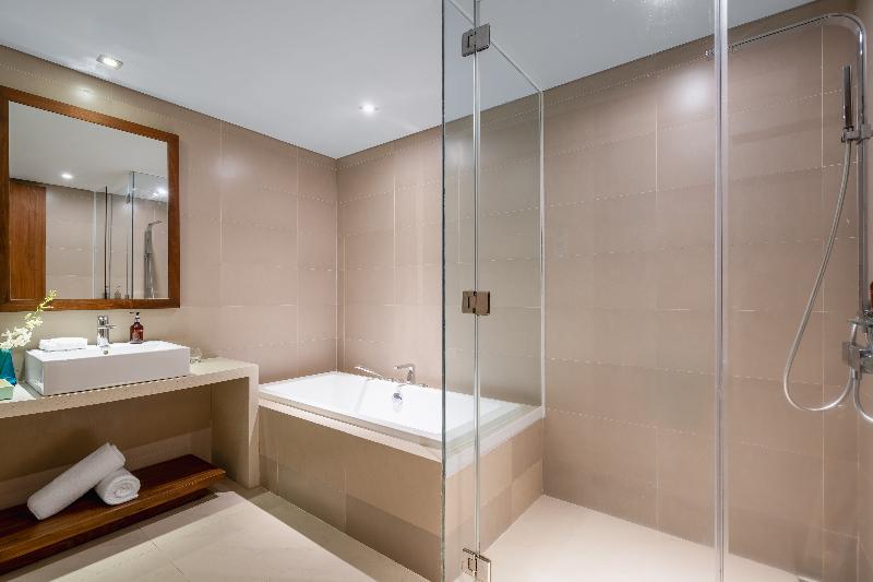 A La Carte Da Nang Beach Hotel image
