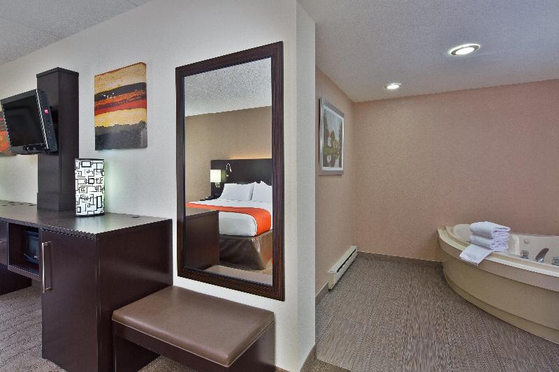 Holiday Inn Express Harrisburg NE image