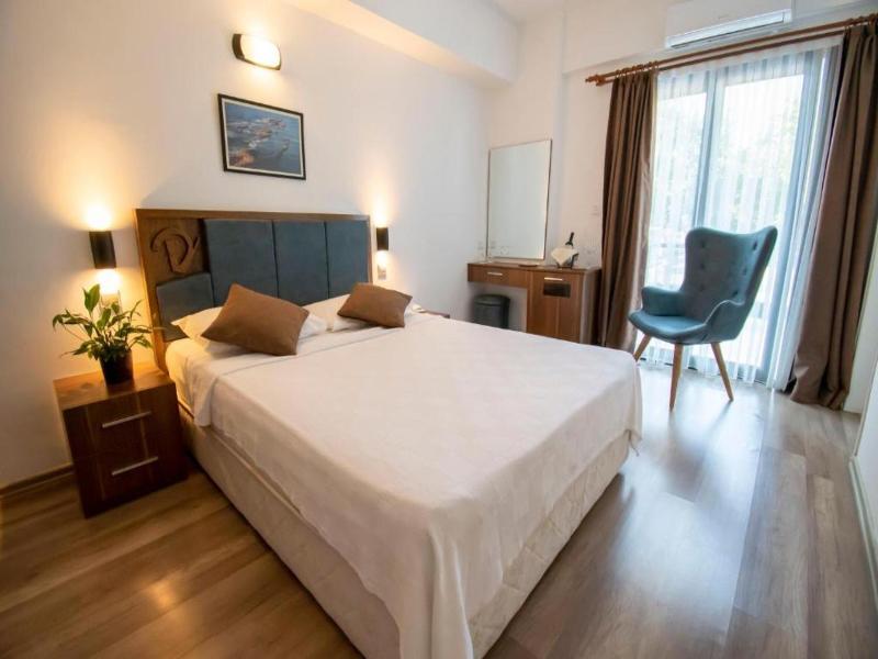 Dorona Hotel image