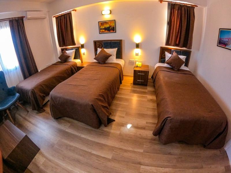 Dorona Hotel image