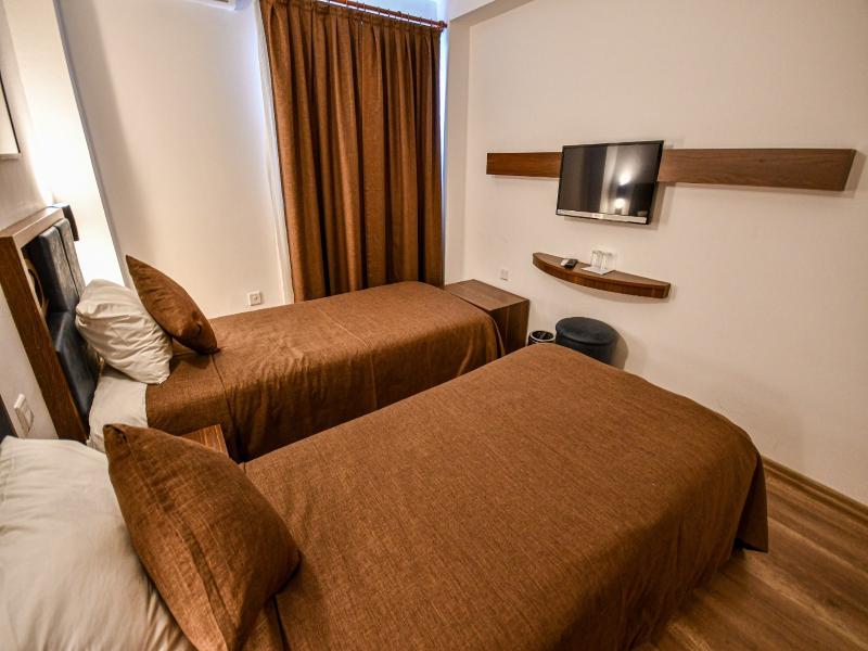 Dorona Hotel image