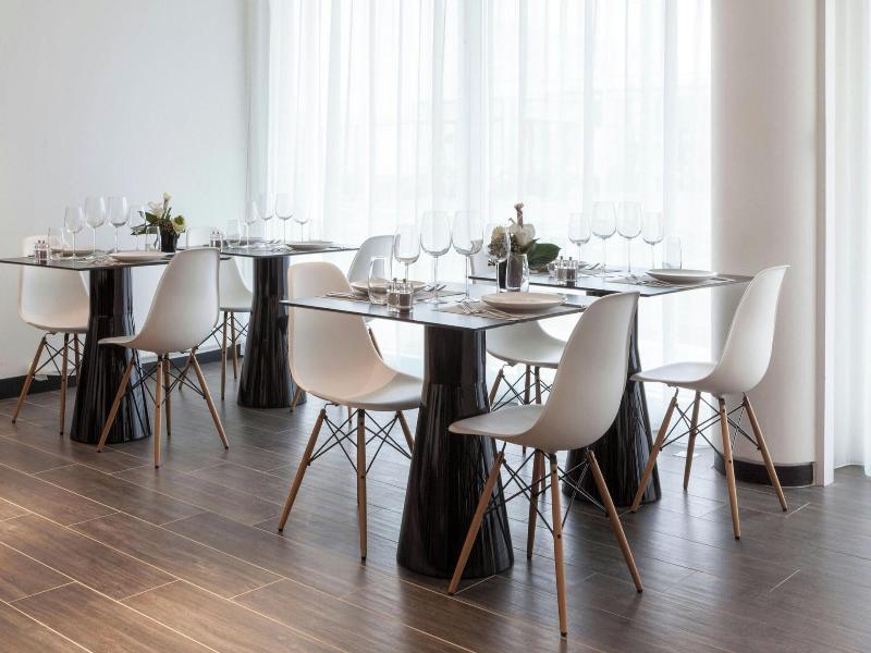 Ac Hotel By Marriott Paris Le Bourget Airport image