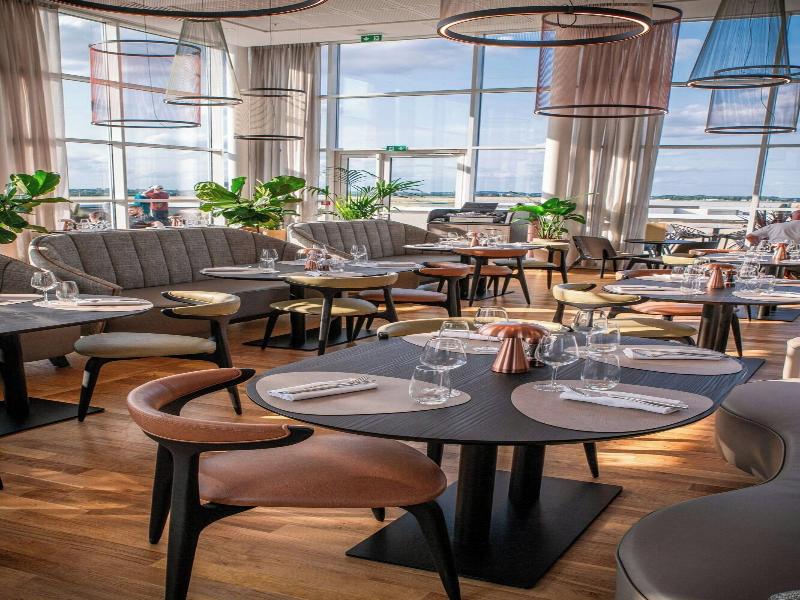 Ac Hotel By Marriott Paris Le Bourget Airport image