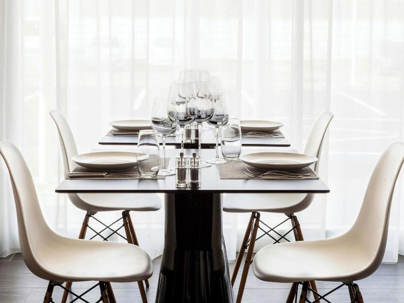 Ac Hotel By Marriott Paris Le Bourget Airport image