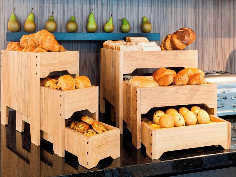 Ac Hotel By Marriott Paris Le Bourget Airport image