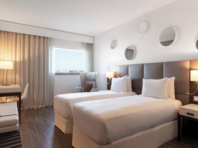 Ac Hotel By Marriott Paris Le Bourget Airport image