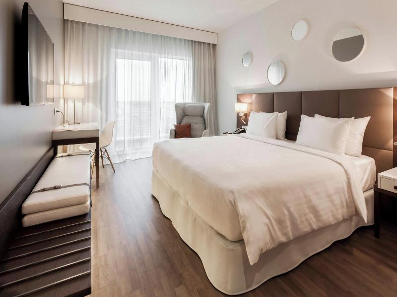 Ac Hotel By Marriott Paris Le Bourget Airport image