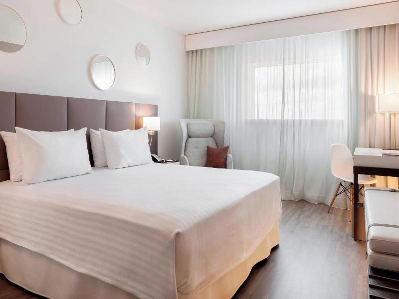 Ac Hotel By Marriott Paris Le Bourget Airport image
