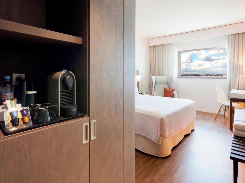 Ac Hotel By Marriott Paris Le Bourget Airport image