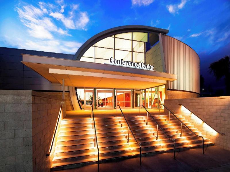 Sheraton Fairplex Hotel & Conference Center image