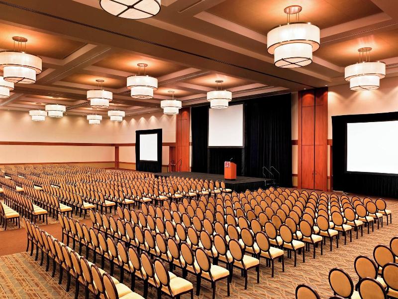 Sheraton Fairplex Hotel & Conference Center image