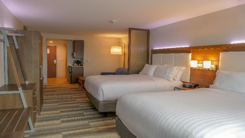 Holiday Inn Express & Suites Miami Airport East photo 11
