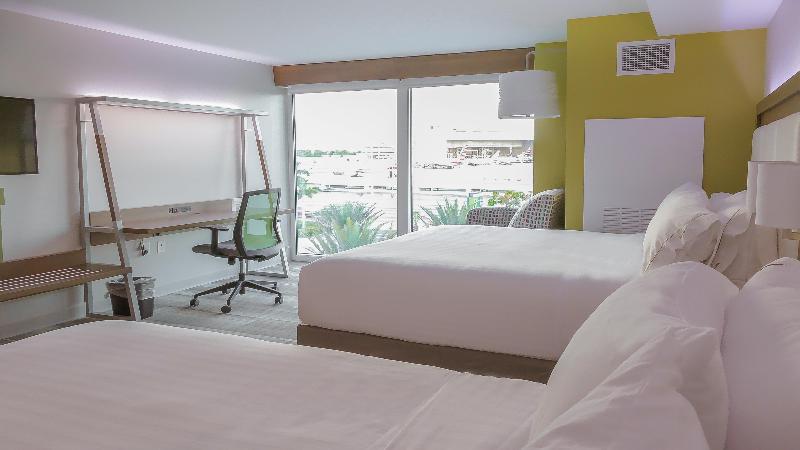 Holiday Inn Express & Suites Miami Airport East photo 12