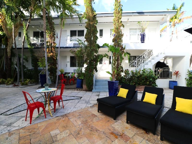 Beachside All Suites Hotel image