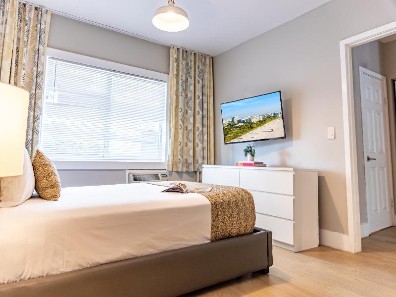Beachside All Suites Hotel image