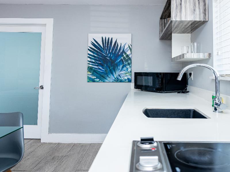 Beachside All Suites Hotel image