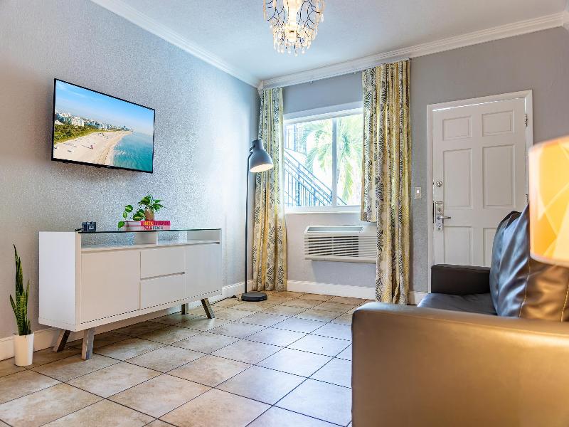 Beachside All Suites Hotel image
