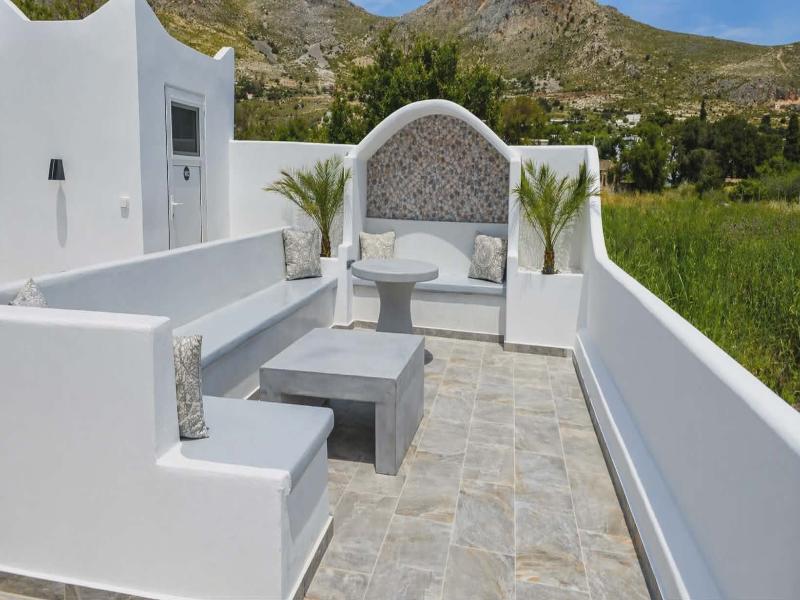 Papafotis Apartments & Suites image
