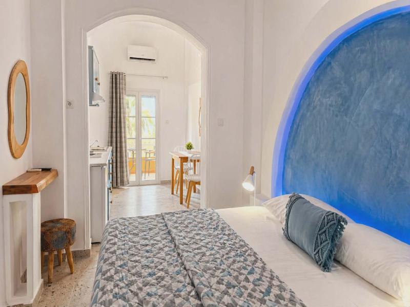 Papafotis Apartments & Suites image