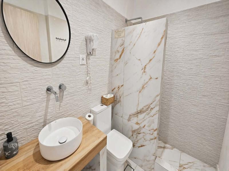 Papafotis Apartments & Suites image