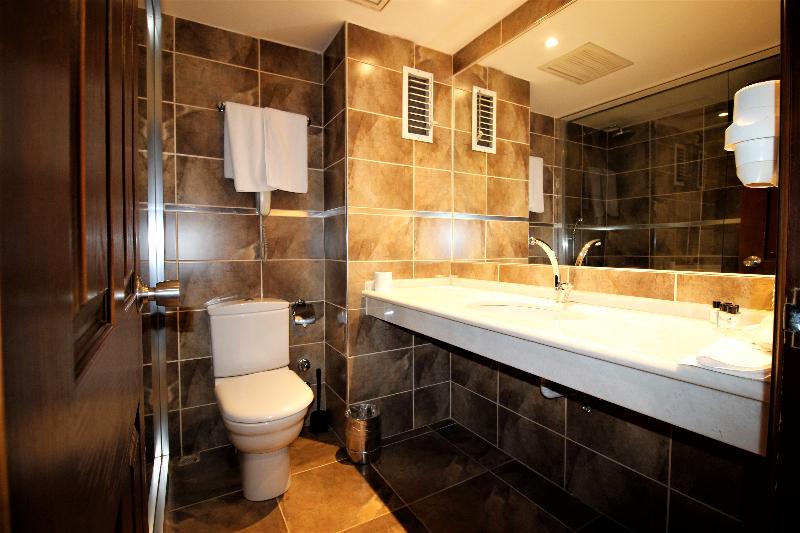 Montania Town Hotel Mudanya image