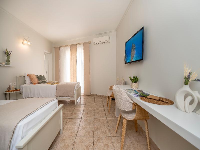 Arkadia Luxury Hotel Apartments image