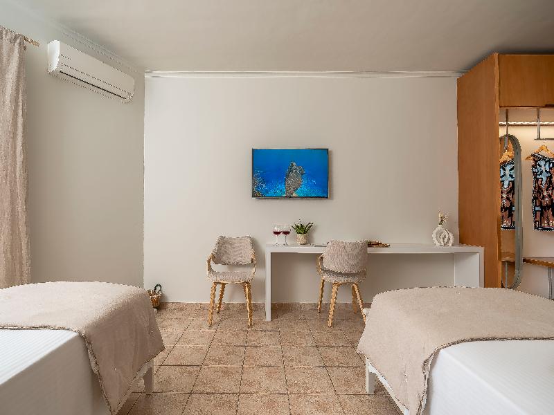 Arkadia Luxury Hotel Apartments image