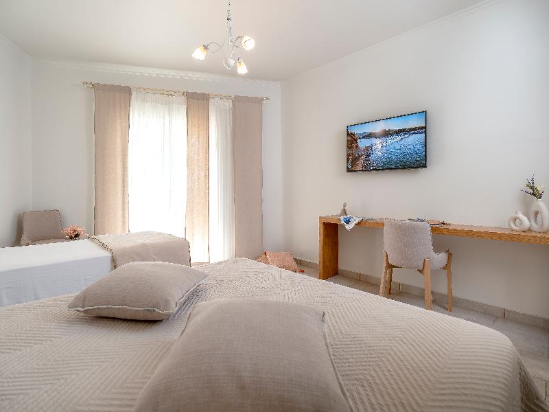 Arkadia Luxury Hotel Apartments image
