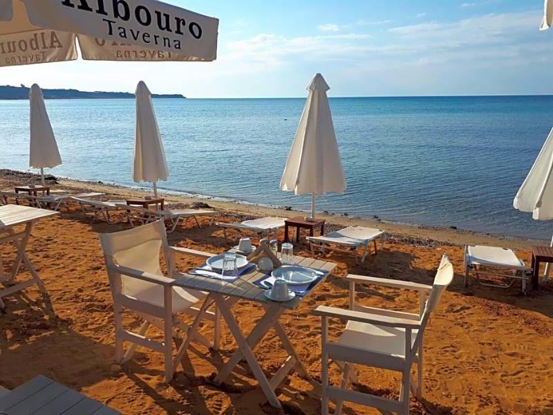 Albouro Apartments image