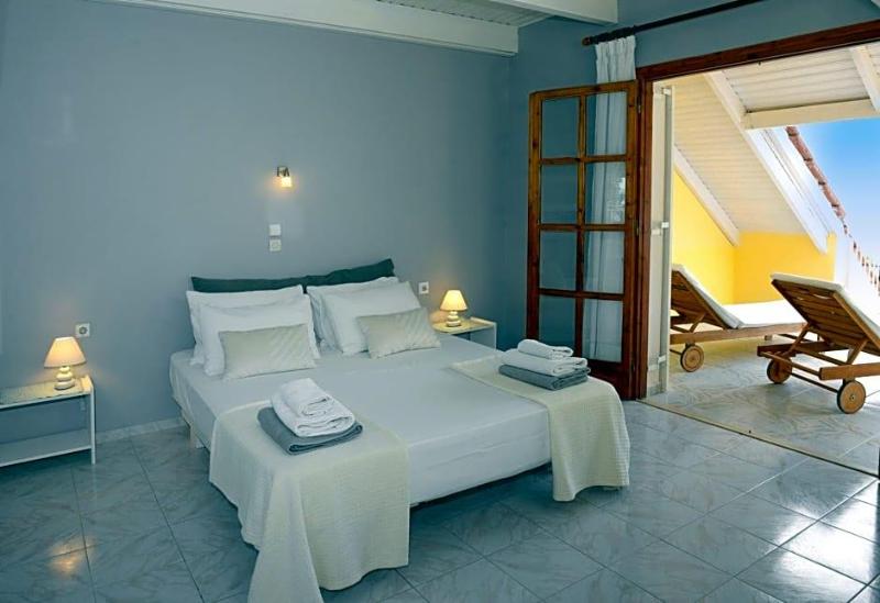 Albouro Apartments image