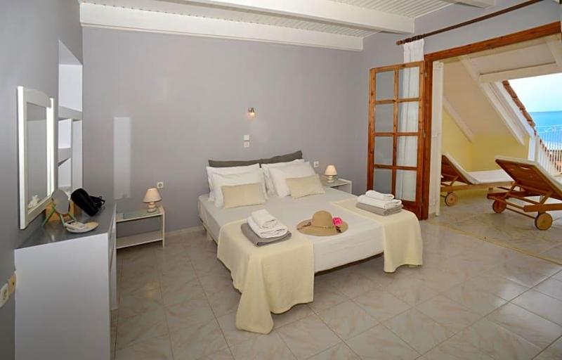 Albouro Apartments image
