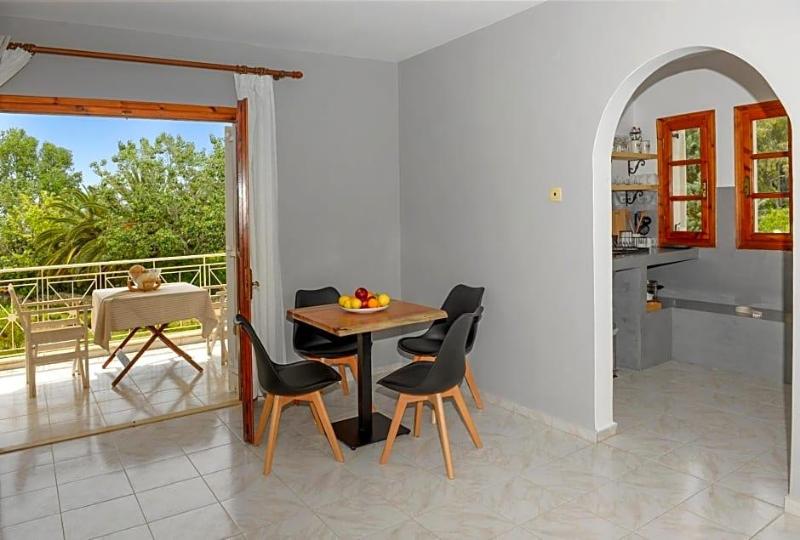 Albouro Apartments image