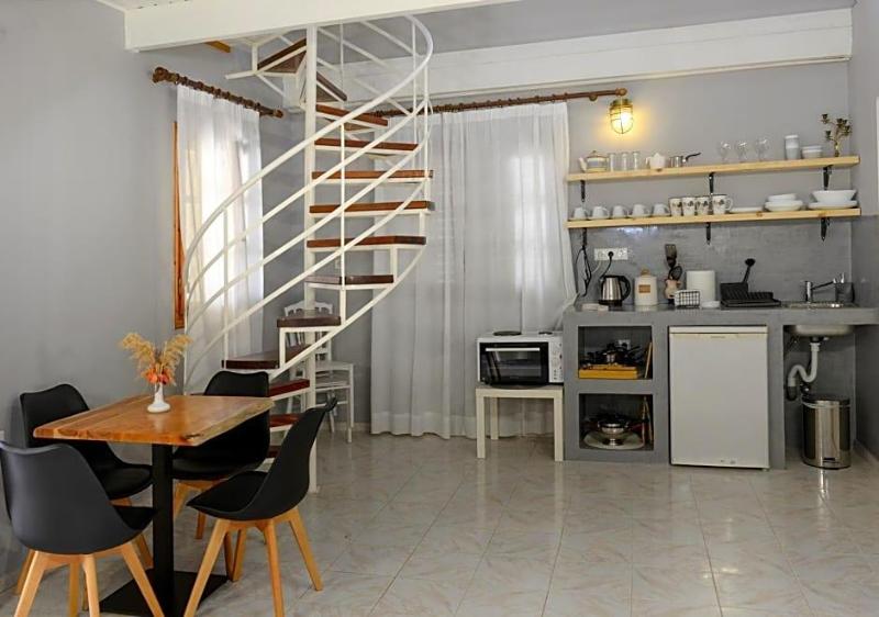Albouro Apartments image
