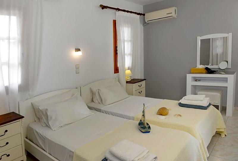 Albouro Apartments image
