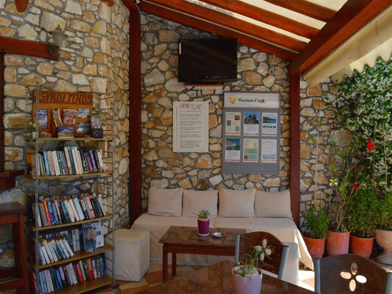 Villa Maraki image
