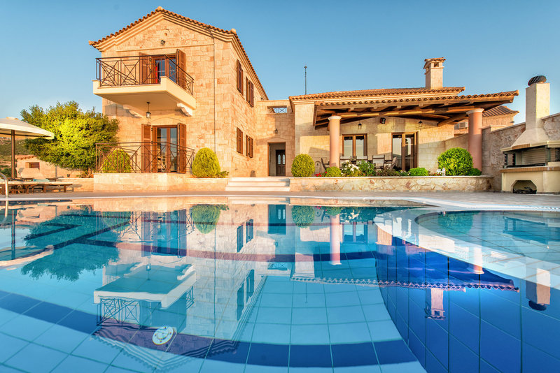 Emerald Villas & Suites image