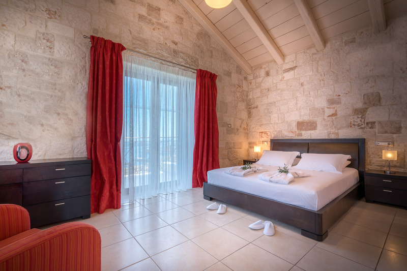 Emerald Villas & Suites image