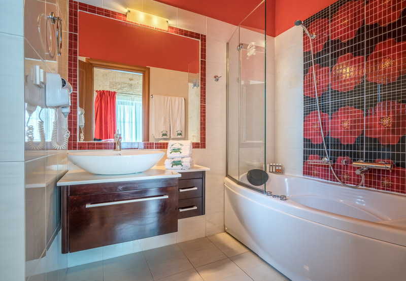 Emerald Villas & Suites image