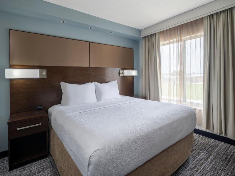 Residence Inn Bloomington image