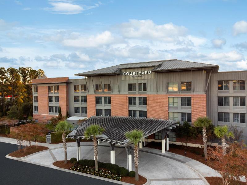 Courtyard Charleston Summerville image