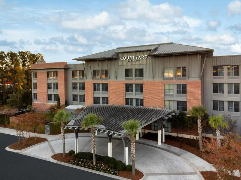 Courtyard Charleston Summerville image