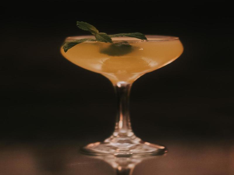 Metropolitan At The 9, Autograph Collection image