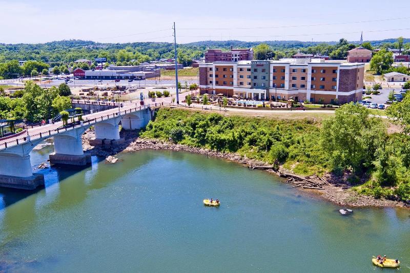 Courtyard Columbus Phenix City/Riverfront image