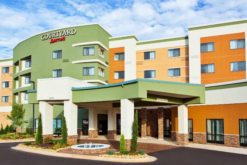 Courtyard Columbus Phenix City/Riverfront image