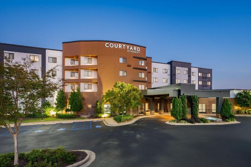 Courtyard Columbus Phenix City/Riverfront image