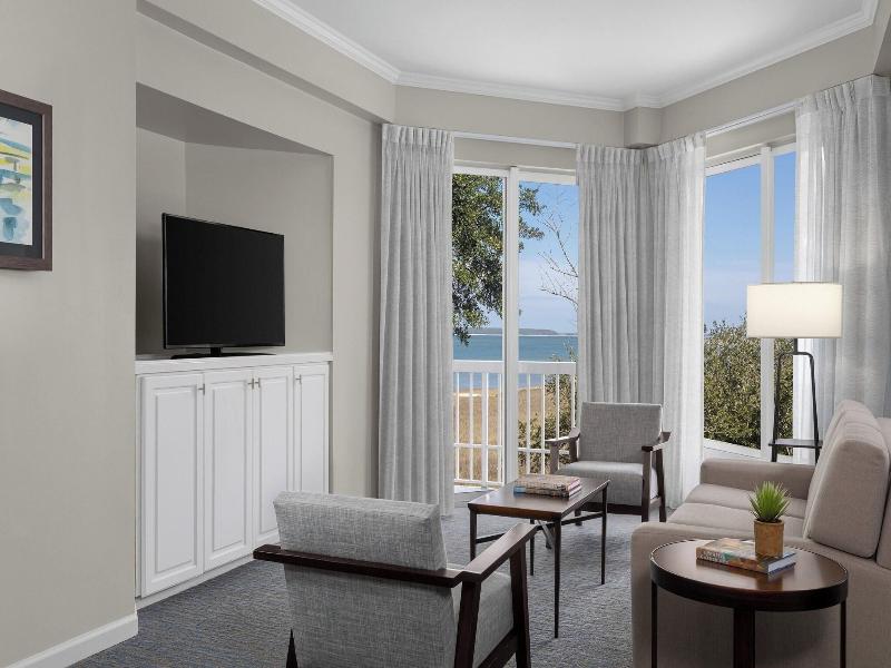 Marriott's Harbour Club image