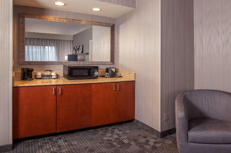 Sonesta Select Newark Christiana Mall image