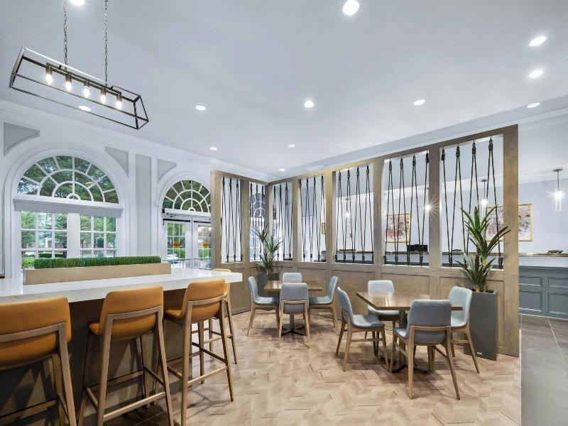 Marriott'S Manor Club At Ford'S Colony image