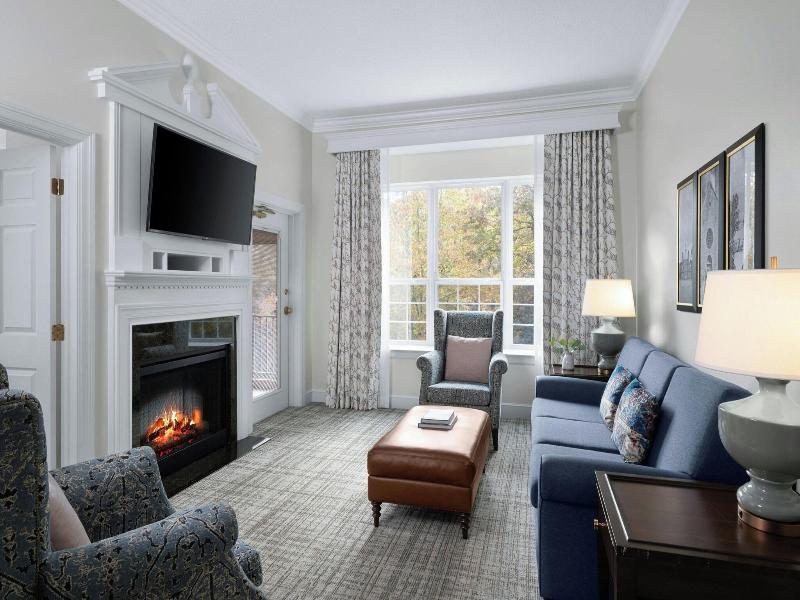 Marriott'S Manor Club At Ford'S Colony image
