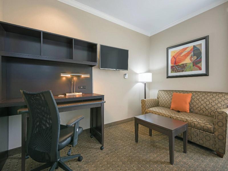 TownePlace Suites Seguin image